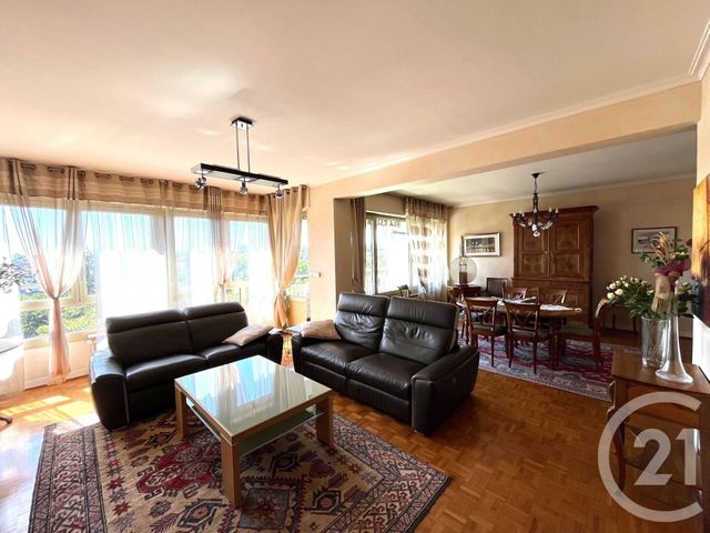 Appartement T4 à louer - 4 pièces - 109.0 m2 - BESANCON - 25 - FRANCHE-COMTE - Century 21 Avenir Immobilier