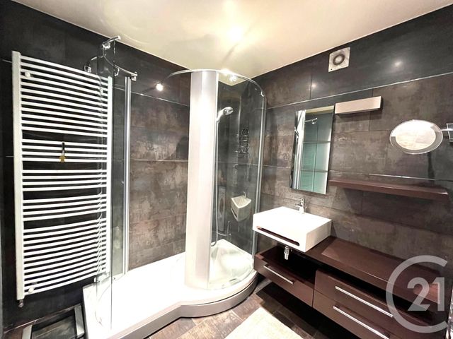 Appartement T4 à louer - 4 pièces - 109.0 m2 - BESANCON - 25 - FRANCHE-COMTE - Century 21 Avenir Immobilier