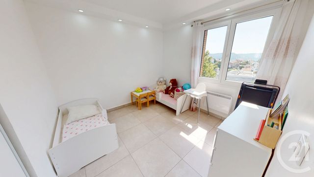 Appartement F4 à vendre - 4 pièces - 65.0 m2 - BESANCON - 25 - FRANCHE-COMTE - Century 21 Avenir Immobilier