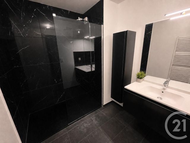 Appartement T3 à louer - 3 pièces - 67.11 m2 - BESANCON - 25 - FRANCHE-COMTE - Century 21 Avenir Immobilier