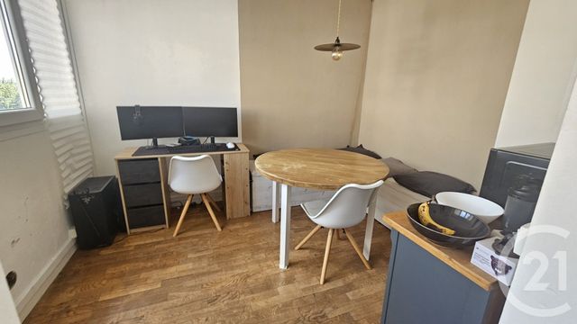 Appartement F4 à louer - 4 pièces - 64.0 m2 - BESANCON - 25 - FRANCHE-COMTE - Century 21 Avenir Immobilier