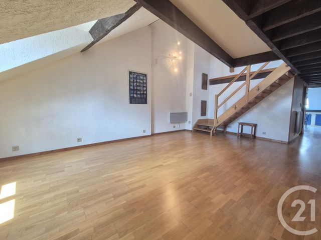 Appartement F5 à vendre - 5 pièces - 111.44 m2 - BESANCON - 25 - FRANCHE-COMTE - Century 21 Avenir Immobilier