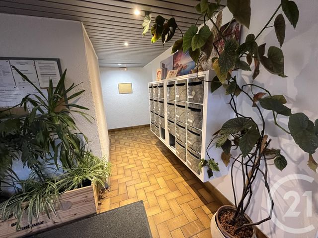 Appartement T1 à louer - 1 pièce - 28.0 m2 - BESANCON - 25 - FRANCHE-COMTE - Century 21 Avenir Immobilier