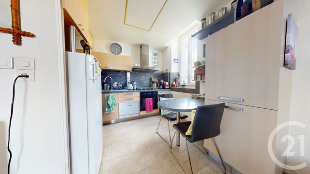 Appartement T3 à vendre - 4 pièces - 77.72 m2 - BESANCON - 25 - FRANCHE-COMTE - Century 21 Avenir Immobilier