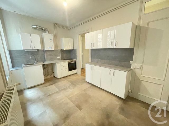 Appartement F3 à louer - 3 pièces - 68.0 m2 - BESANCON - 25 - FRANCHE-COMTE - Century 21 Avenir Immobilier