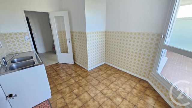 Appartement F2 à louer - 2 pièces - 60.07 m2 - BESANCON - 25 - FRANCHE-COMTE - Century 21 Avenir Immobilier