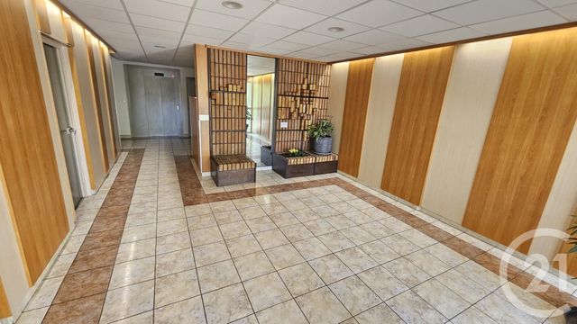 Appartement F2 à louer - 2 pièces - 60.07 m2 - BESANCON - 25 - FRANCHE-COMTE - Century 21 Avenir Immobilier