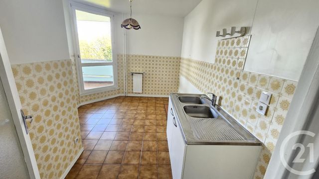 Appartement F2 à louer - 2 pièces - 60.07 m2 - BESANCON - 25 - FRANCHE-COMTE - Century 21 Avenir Immobilier