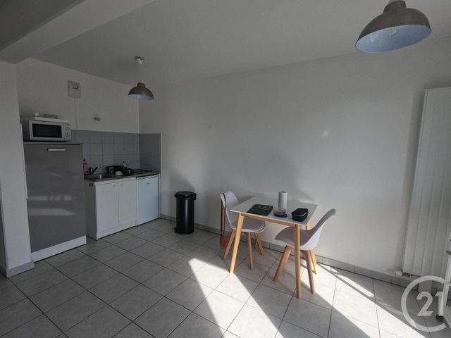 Appartement F1 à louer - 1 pièce - 31.0 m2 - BESANCON - 25 - FRANCHE-COMTE - Century 21 Avenir Immobilier