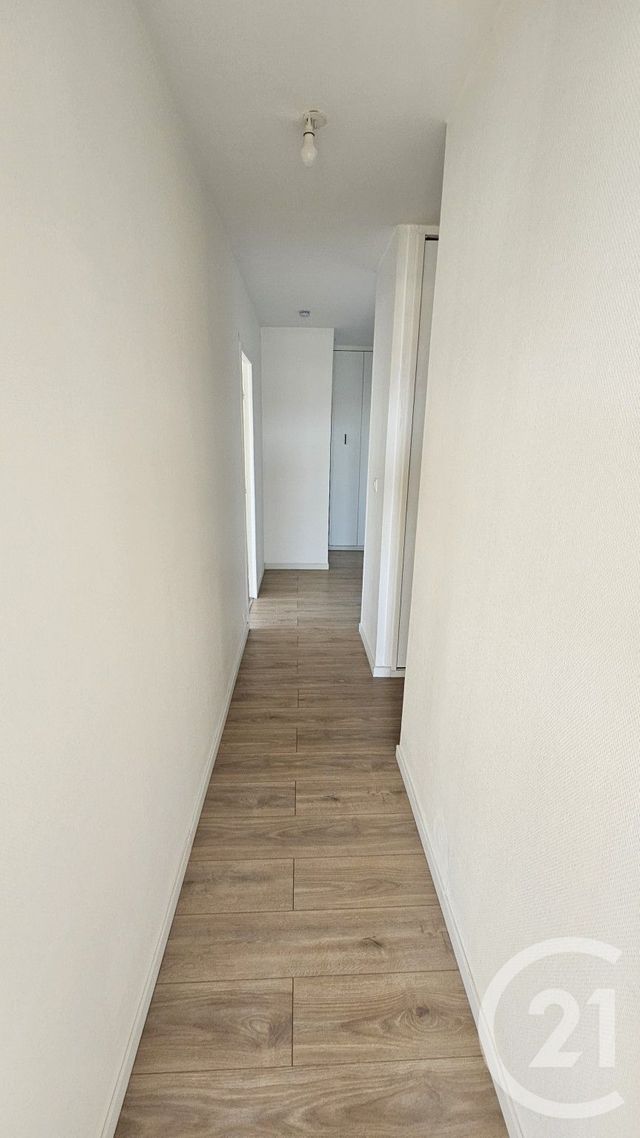 Appartement F3 à louer - 3 pièces - 73.5 m2 - BESANCON - 25 - FRANCHE-COMTE - Century 21 Avenir Immobilier