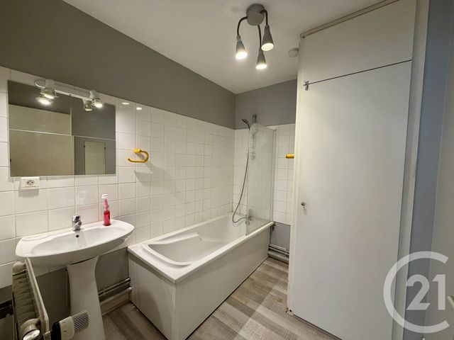 Appartement F3 à vendre - 2 pièces - 50.0 m2 - BESANCON - 25 - FRANCHE-COMTE - Century 21 Avenir Immobilier