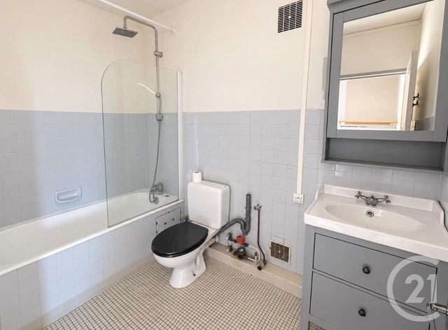 Appartement T2 à louer - 2 pièces - 63.98 m2 - BESANCON - 25 - FRANCHE-COMTE - Century 21 Avenir Immobilier