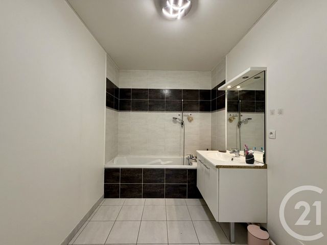 Appartement F3 à vendre - 3 pièces - 68.0 m2 - BESANCON - 25 - FRANCHE-COMTE - Century 21 Avenir Immobilier