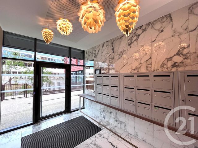 Appartement T2 à louer - 2 pièces - 42.0 m2 - BESANCON - 25 - FRANCHE-COMTE - Century 21 Avenir Immobilier