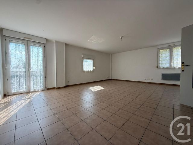 Appartement F4 à vendre - 4 pièces - 108.0 m2 - GENNES - 25 - FRANCHE-COMTE - Century 21 Avenir Immobilier