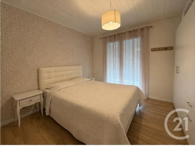 Appartement F4 à louer - 4 pièces - 118.0 m2 - LE GRATTERIS - 25 - FRANCHE-COMTE - Century 21 Avenir Immobilier